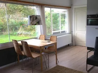 Schoenes Ferienhaus Strandopgang In Julianadorp Holiday home