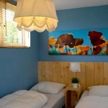 Schoenes Ferienhaus Strandopgang In Julianadorp * De Zandloper